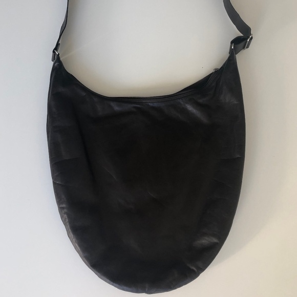 MO851 brown leather soft cross-body bag - Picture 2 of 8